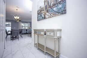 Wonderful 5 Bedroom w/ Pool Close to Disney 4801