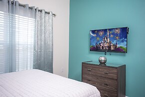 Wonderful 5 Bedroom w/ Pool Close to Disney 4801