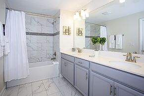 Wonderful 5 Bedroom w/ Pool Close to Disney 4801