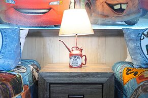 Wonderful 5 Bedroom w/ Pool Close to Disney 4801