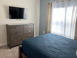 Marvelous 5 Bedroom w/ Pool Close to Disney 4811