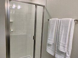 Marvelous 5 Bedroom w/ Pool Close to Disney 4811