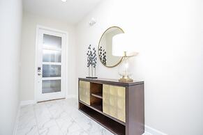 Gorgeous 5Bd Close to Disney @ Storey Lake 2734