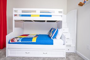 Gorgeous 5Bd Close to Disney @ Storey Lake 2734