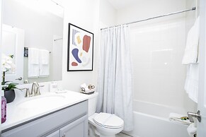 Gorgeous 5Bd Close to Disney @ Storey Lake 2734