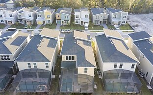 Gorgeous 5Bd Close to Disney @ Storey Lake 2734