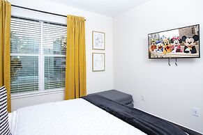 Gorgeous 5Bd Close to Disney @ Storey Lake 2734