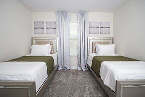 Stunning 5 Bd w/ Pool Close to Disney 8955