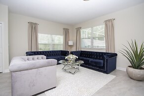 Stunning 5 Bd w/ Pool Close to Disney 8955