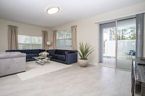 Stunning 5 Bd w/ Pool Close to Disney 8955