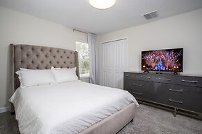Stunning 5 Bd w/ Pool Close to Disney 8955