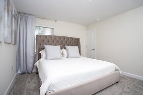 Stunning 5 Bd w/ Pool Close to Disney 8955