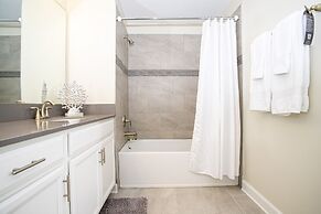 Stunning 5 Bd w/ Pool Close to Disney 8955