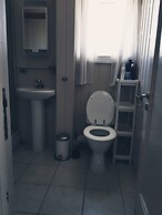 StayPlus 3BR City Apartment With Garden