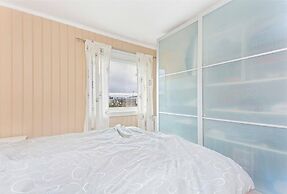 StayPlus 3BR City Apartment With Garden