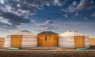 Dream Gobi Lodge
