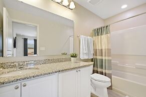 Family Friendly 4 Bedroom close to Disney in Compass Bay Resort 5108