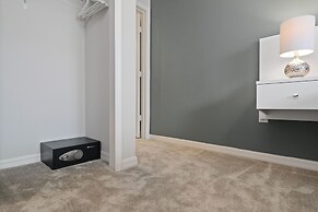 Wonderful 4 Bed Close to Disney w GameRoom 5150