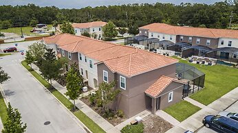 Four Bedroom w/ Screened Pool Close to Disney 4563