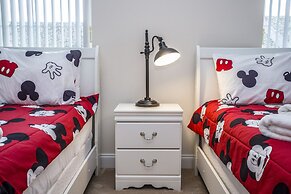 Fabulous Vacation Home  w/ Screened Pool Close To Disney 146