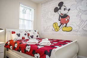 Fabulous Vacation Home  w/ Screened Pool Close To Disney 146