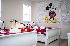 Fabulous Vacation Home  w/ Screened Pool Close To Disney 146