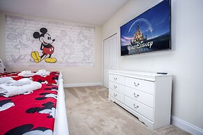 Fabulous Vacation Home  w/ Screened Pool Close To Disney 146