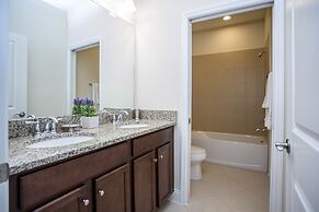 Fabulous Vacation Home  w/ Screened Pool Close To Disney 146