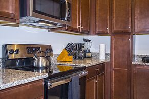 Fabulous Vacation Home  w/ Screened Pool Close To Disney 146