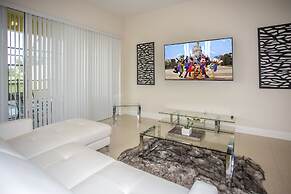 Fabulous Vacation Home  w/ Screened Pool Close To Disney 146