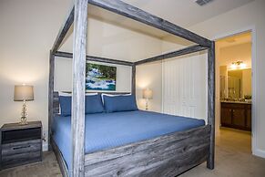 Fabulous Vacation Home  w/ Screened Pool Close To Disney 146