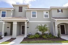 Gorgeous 4 Bedroom w/ Pool Close to Disney 4836