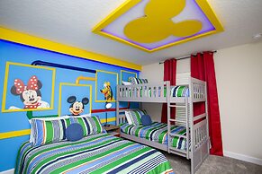 Gorgeous 4 Bedroom w/ Pool Close to Disney 4836