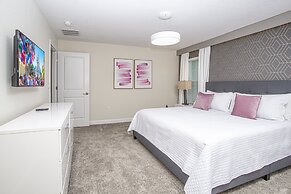 Gorgeous 4 Bedroom w/ Pool Close to Disney 4836