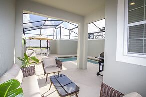 Gorgeous 4 Bedroom w/ Pool Close to Disney 4836