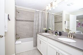 Gorgeous 4 Bedroom w/ Pool Close to Disney 4836