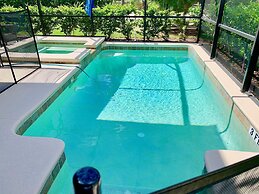 Luxury 5Bd w/ Jacuzzi & Pool Near Disney @ 5528