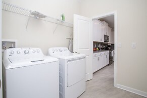 Fabulous 5 Bedrooms Close to Disney at Champions Gate Resort 8988