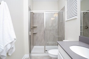 Fabulous 5 Bedrooms Close to Disney at Champions Gate Resort 8988