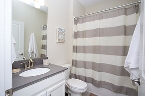 Fabulous 5 Bedrooms Close to Disney at Champions Gate Resort 8988