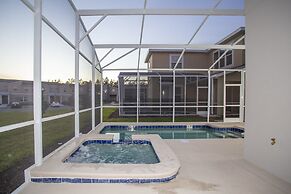 Fabulous 5 Bedrooms Close to Disney at Champions Gate Resort 8988