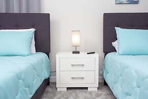 Fabulous 5 Bedrooms Close to Disney at Champions Gate Resort 8988