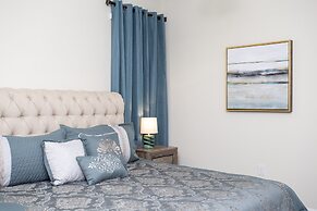 Fabulous 5 Bedrooms Close to Disney at Champions Gate Resort 8988