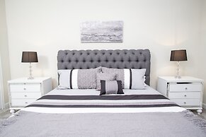 Fabulous 5 Bedrooms Close to Disney at Champions Gate Resort 8988