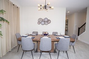 Fabulous 5 Bedrooms Close to Disney at Champions Gate Resort 8988