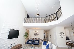 Fabulous 5 Bedrooms Close to Disney at Champions Gate Resort 8988