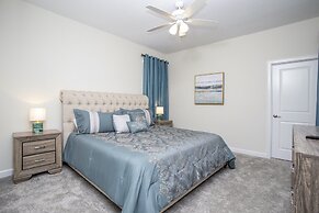 Fabulous 5 Bedrooms Close to Disney at Champions Gate Resort 8988