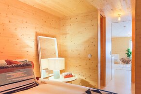 Mac003 · Macario Wood Apartment // Netflix