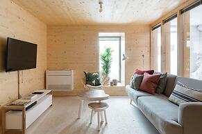 Mac003 · Macario Wood Apartment // Netflix