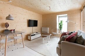 Mac003 · Macario Wood Apartment // Netflix